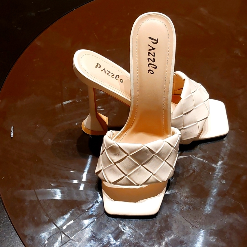 COPY - slide heel sanders